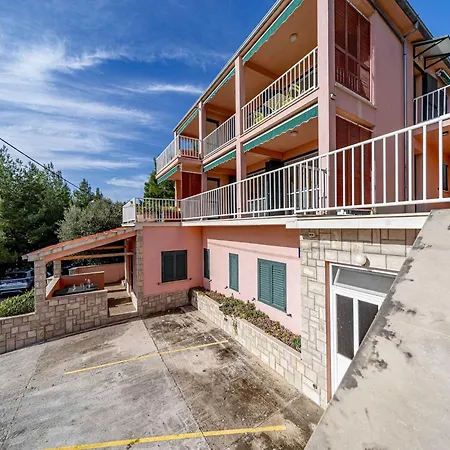 Two Bedroom - 2 Blato